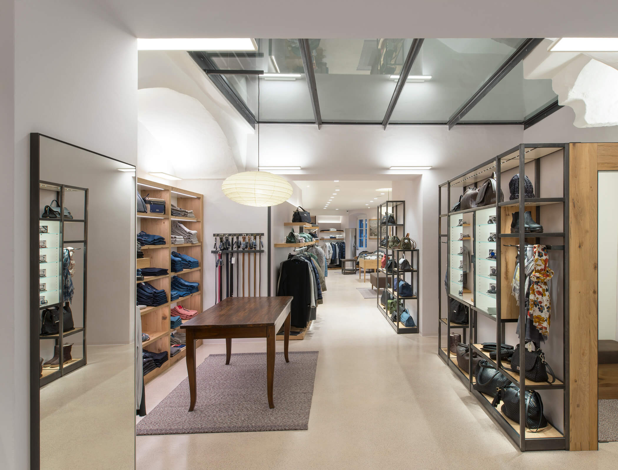 Frau Schönhuber - Locale commercial